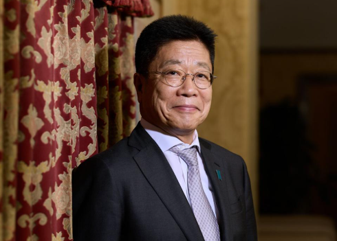 日本财务大臣加藤胜信：与市场进行讨论是确保国债买卖稳定的关键