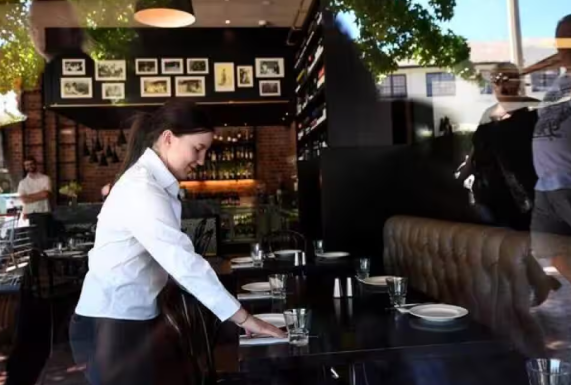 新法案：增加班费和节假日津贴或将入法