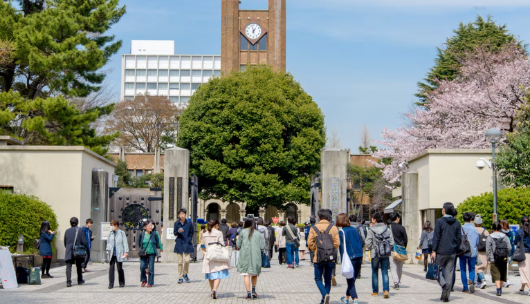 日本拟放宽大学留学生招收上限