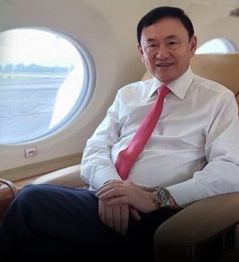 他信专机降落新加坡！