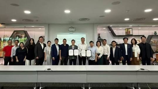 蘑菇车联中标新加坡首个L4级自动驾驶巴士项目