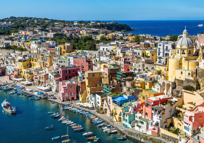 意大利卡普里岛今夏新规  禁逾40人旅行团登岛