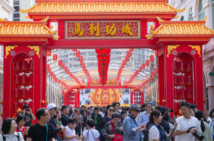 “马”到成功，澳门春节旅游市场开门红
