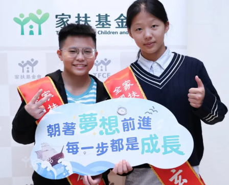 逆境向上…市场孩子变拳击国手获颁自强儿少奖